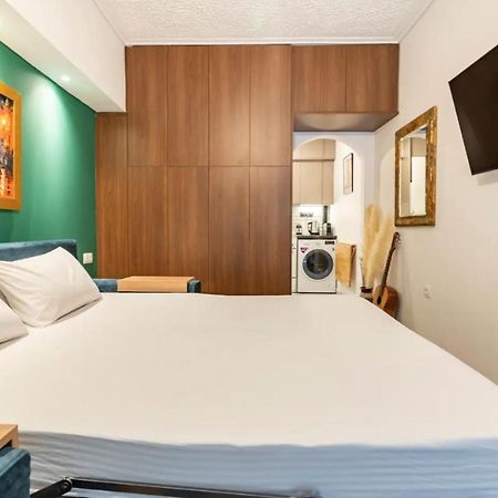 Cute Tiny Apartment In The Heart Of Flisvos Athens Ngoại thất bức ảnh